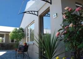 アーモンド コート モーテル