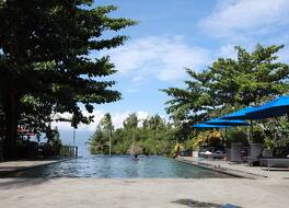 ヌサンタラ ディアン センター