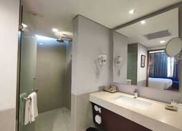 モノポリ オテル ブキティンギ 写真