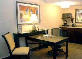 Embassy Suites by Hilton Kansas City Plaza 写真