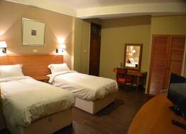 ファジル インターナショナル ホテル 写真