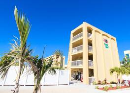 Coral Reef Beach Resort 写真