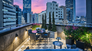 V コーズウェイ ベイ