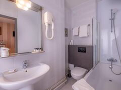 ホテル ドゥ ラヴル 写真