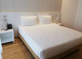 ノボ ホテル ロッシ 写真