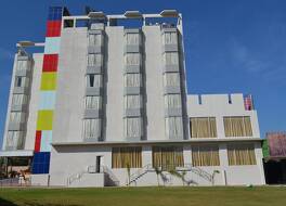 Hotel 5 Flowers Ananta Elite, Kota 写真