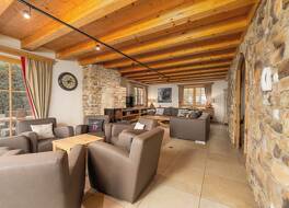 アベニダ パノラマ  シャレー バイ アルピン レンタルズ