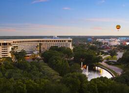 Hilton Orlando Lake Buena Vista - Disney Springs Area