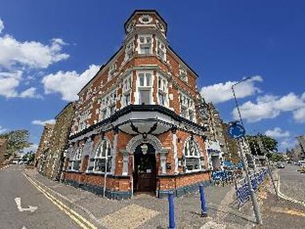 Royal Hotel Sheerness 写真