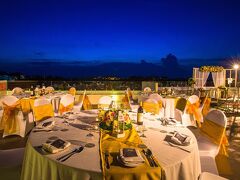 ハーパー クタ バイ ASTON 写真