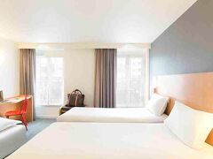 イビス パリ ガール デュ ノール TGV 写真