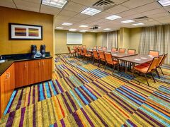 フェアフィールド イン & スイーツ バイ マリオット ラッセルヴィル 写真