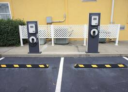 ラ キンタ イン & スイーツ バイ ウィンダム レバノン 写真