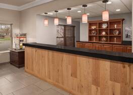 カントリー イン&スイーツ バイ ラディソン シャンバーグ IL