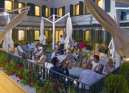 ホテル サナ 写真