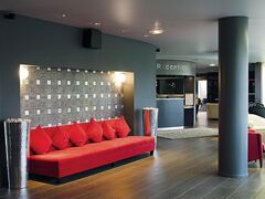 スタンディング ホテル スイーツ バイ アクティソース 写真