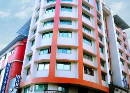 ホテル アルカ レジデンシー 写真