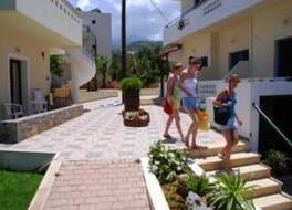 Kristalli Hotel Apartments 写真