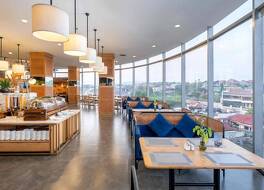 グランド エッジ ホテル スマラン