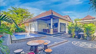 コレクション O バリ ニア クドンガナン ビーチ 旧：ニュー アスタ グラハ ホームステイ