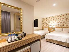 レインボー ホテル 写真