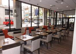 ホリデイ イン メンフィス ダウンタウン ビール ストリート バイ IHG 写真