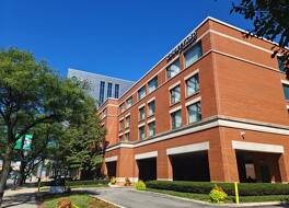 コートヤード バイ マリオット シカゴ アット メディカル ディストリクト UIC