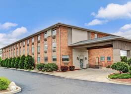 スーパー 8 バイ ウィンダム ガーニー