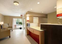 メインステイ スイーツ シカゴ シャウムバーグ 写真