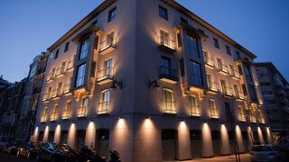 Nexus Valladolid Suites & Hotel