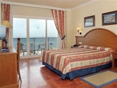 ホテル イザベル 写真