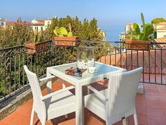 ヴィラ ディ ソレント 写真