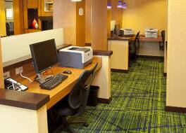 フェアフィールド イン & スイーツ バイ マリオット ロックフォード 写真