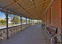 ブールワ ホテル 写真