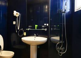 Elegance Adriano 写真