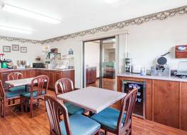 デイズ イン バイ ウィンダム ダイアーズバーグ 写真