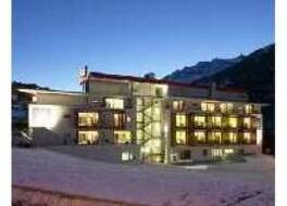 Josl Mountain Lounging Hotel