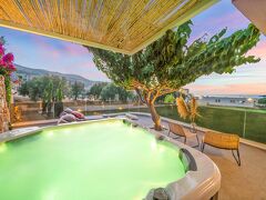 ノトス ハイツ ホテル & スイーツ 写真