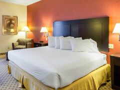 クオリティ イン & スイーツ オークウッド ビレッジ - クリーブランド サウス 写真