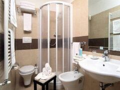 クロスティ ホテル アンド レジデンス 写真