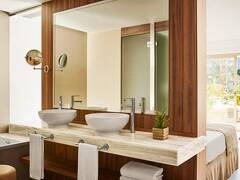 ザフィロ パレス アルクディア 写真