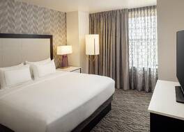 ダブルツリー スイーツ バイ ヒルトン ホテル デトロイト ダウンタウン - フォート シェルビー 写真