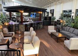 ザ アトリウム ホテル オン サード 写真