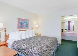 デイズ イン バイ ウィンダム ニューポート 写真