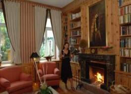 ホテル ニーダーレンディッシャー ホフ 写真