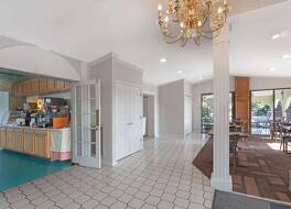 デイズ イン バイ ウィンダム レノア シティ 写真