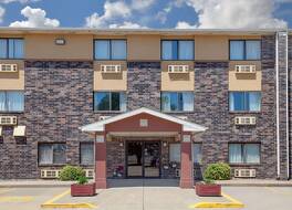 スーパー 8 バイ ウィンダム エバンズビル イースト 写真