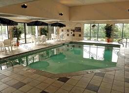 ハンプトン イン ロックフォード 写真