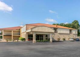 クオリティ イン マンチェスター ニア アーノルド AFB 写真