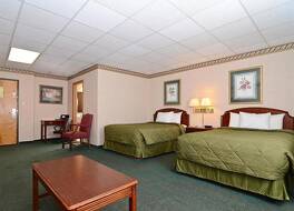 クラリオンポイントブルーミントン-ノーマル、I-55と大学近く 写真